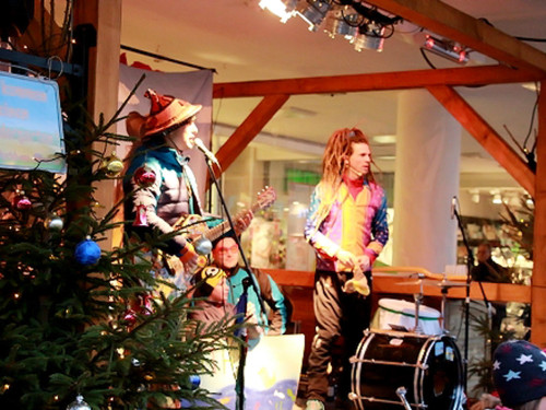 Hofer Weihnachtsmarkt  Rodscha aus Kambodscha 18.12.16 – Foto 55