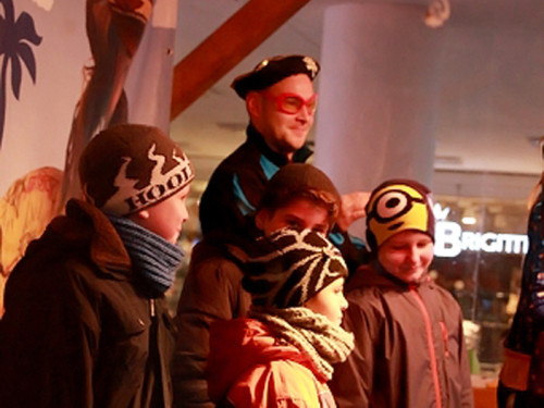 Hofer Weihnachtsmarkt  Rodscha aus Kambodscha 18.12.16 – Foto 60