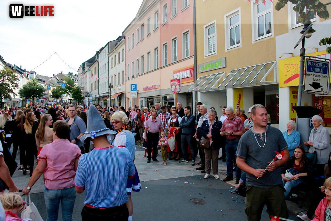 Zuschauer Volksfestumzug Hofer Volksfest 2017