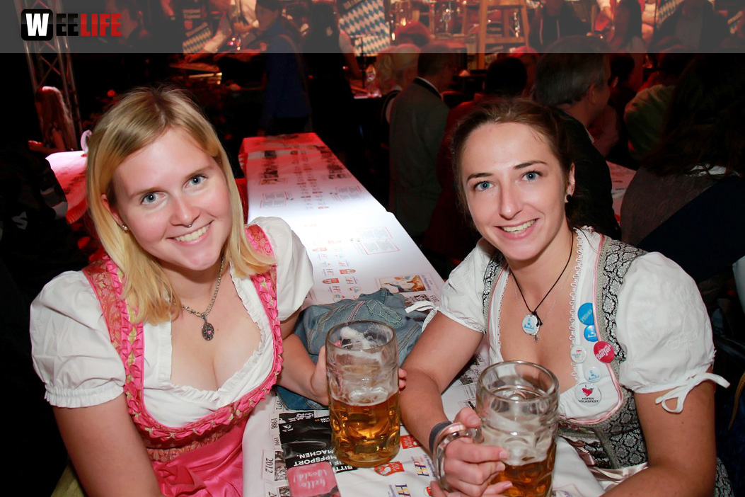 Auftakt mit der Original Töpener Blasmusik Hofer Volksfest 2017