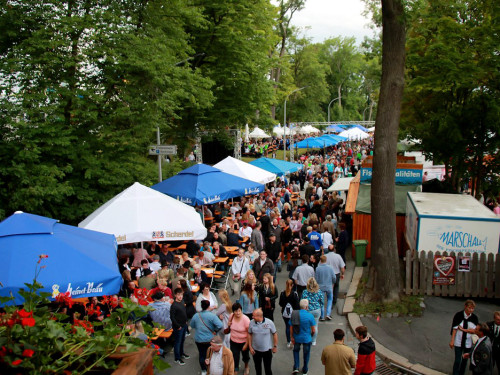 Auftakt mit der Original Töpener Blasmusik Hofer Volksfest 2017 – Foto 38