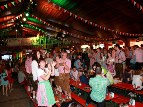 Die Partyvögel Tag der Landjugend Hofer Volksfest 2017 – Foto 43