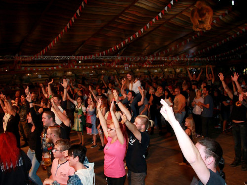 J.B.O Euroherz-Tag Hofer Volksfest 2017 – Foto 50