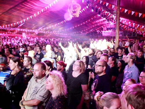 J.B.O Euroherz-Tag Hofer Volksfest 2017 – Foto 79