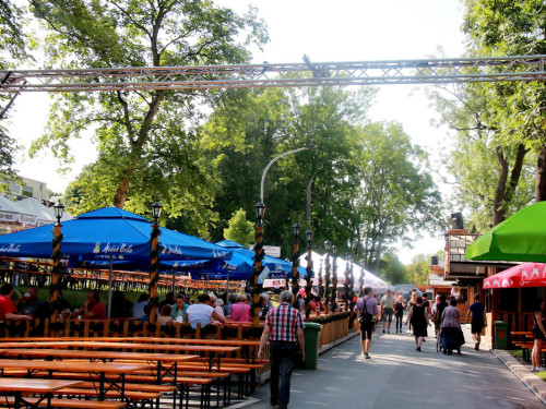 Nachmittag mit Hofer Bierbotschaft Tag 5 Hofer Volksfest 2017 – Foto 19