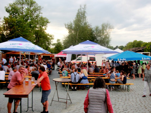 Nachmittag mit Hofer Bierbotschaft Tag 5 Hofer Volksfest 2017 – Foto 88