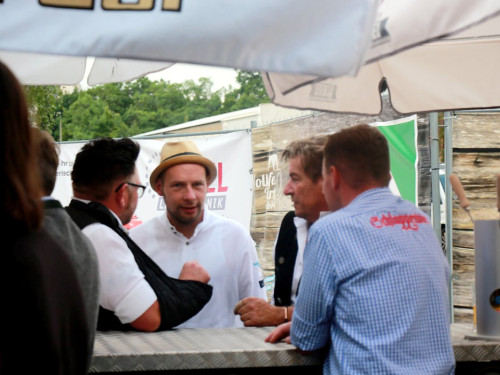 Nachmittag mit Hofer Bierbotschaft Tag 5 Hofer Volksfest 2017 – Foto 96