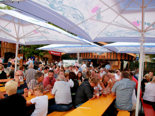 Nachmittag mit Hofer Bierbotschaft Tag 5 Hofer Volksfest 2017 – Foto 98