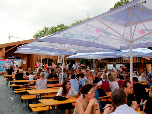 Nachmittag mit Hofer Bierbotschaft Tag 5 Hofer Volksfest 2017 – Foto 102