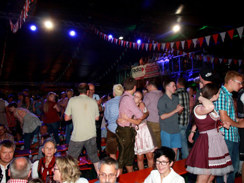  Aischzeit Aetka-Tag Tag 9 Hofer Volksfest 2017 – Foto 35