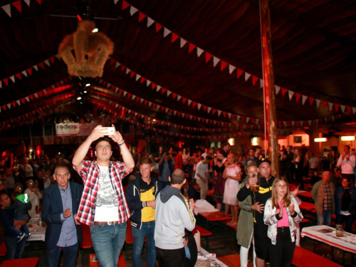Auszug der Bedienungen Tag 10 Hofer Volksfest 2017 – Foto 38