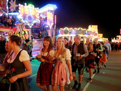 Auszug der Bedienungen Tag 10 Hofer Volksfest 2017 – Foto 51