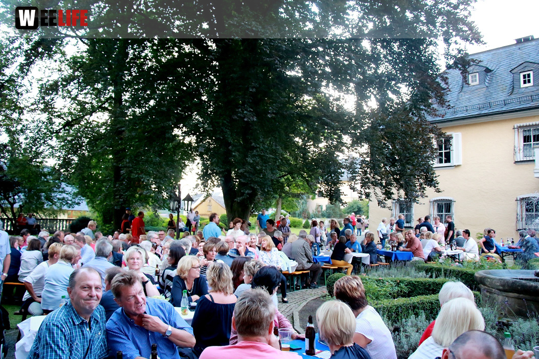 Zweitakter XXL Innenhofkonzerte Schloss Köditz
