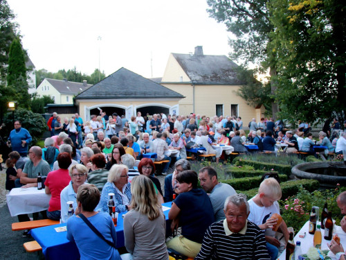 Zweitakter XXL Innenhofkonzerte Schloss Köditz – Foto 12