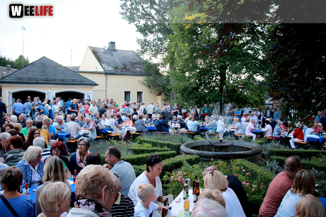 Zweitakter XXL Innenhofkonzerte Schloss Köditz