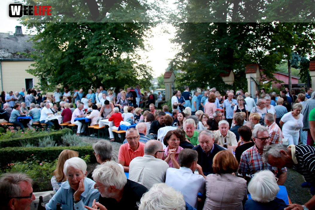 Zweitakter XXL Innenhofkonzerte Schloss Köditz