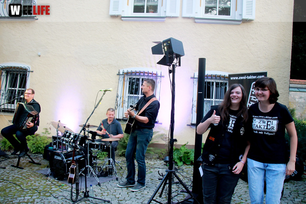 Zweitakter XXL Innenhofkonzerte Schloss Köditz