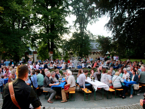 Zweitakter XXL Innenhofkonzerte Schloss Köditz – Foto 29
