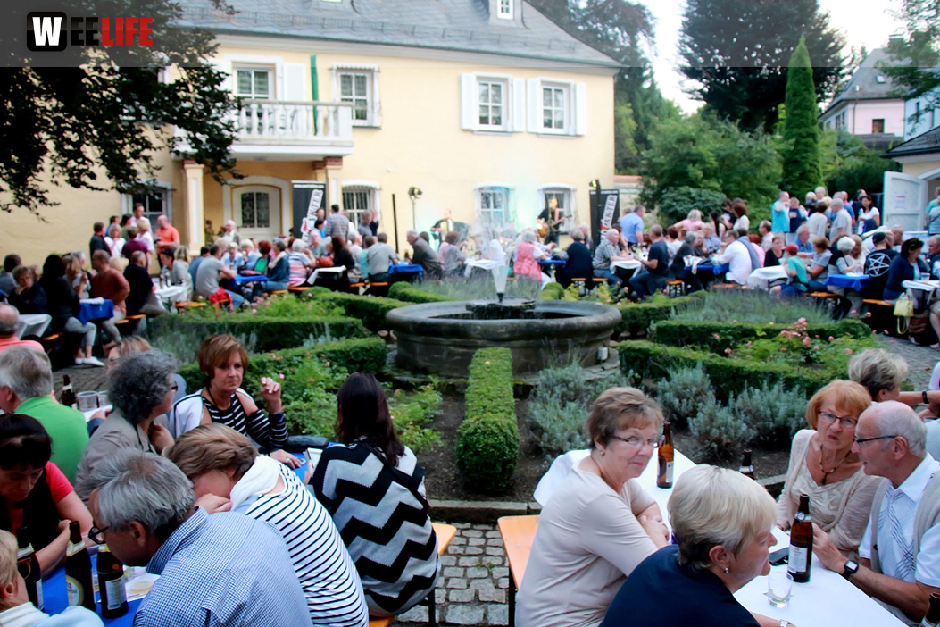 Zweitakter XXL Innenhofkonzerte Schloss Köditz