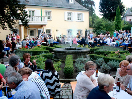 Zweitakter XXL Innenhofkonzerte Schloss Köditz – Foto 37