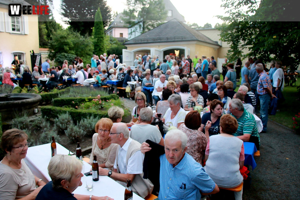 Zweitakter XXL Innenhofkonzerte Schloss Köditz