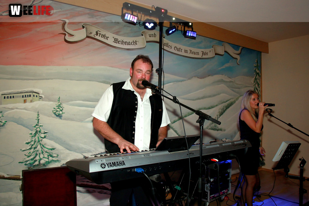 Weihnachtstanz mit Trio Kogler