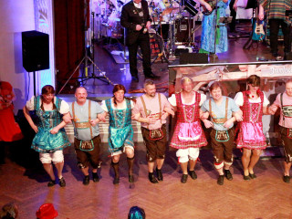 Foto 208636 im Album