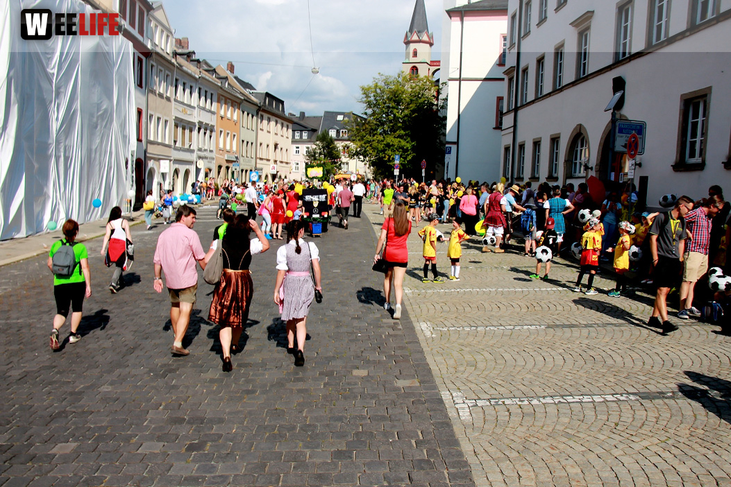 Aufstellung Volksfestumzug  Hofer Volksfest 2018 27.7.2018