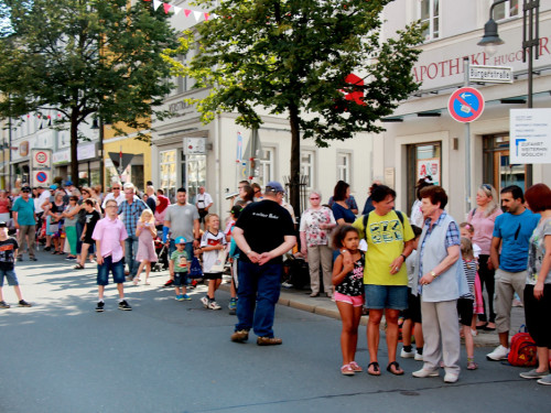 Zuschauer Volksfestumzug  Hofer Volksfest 2018 – Foto 7
