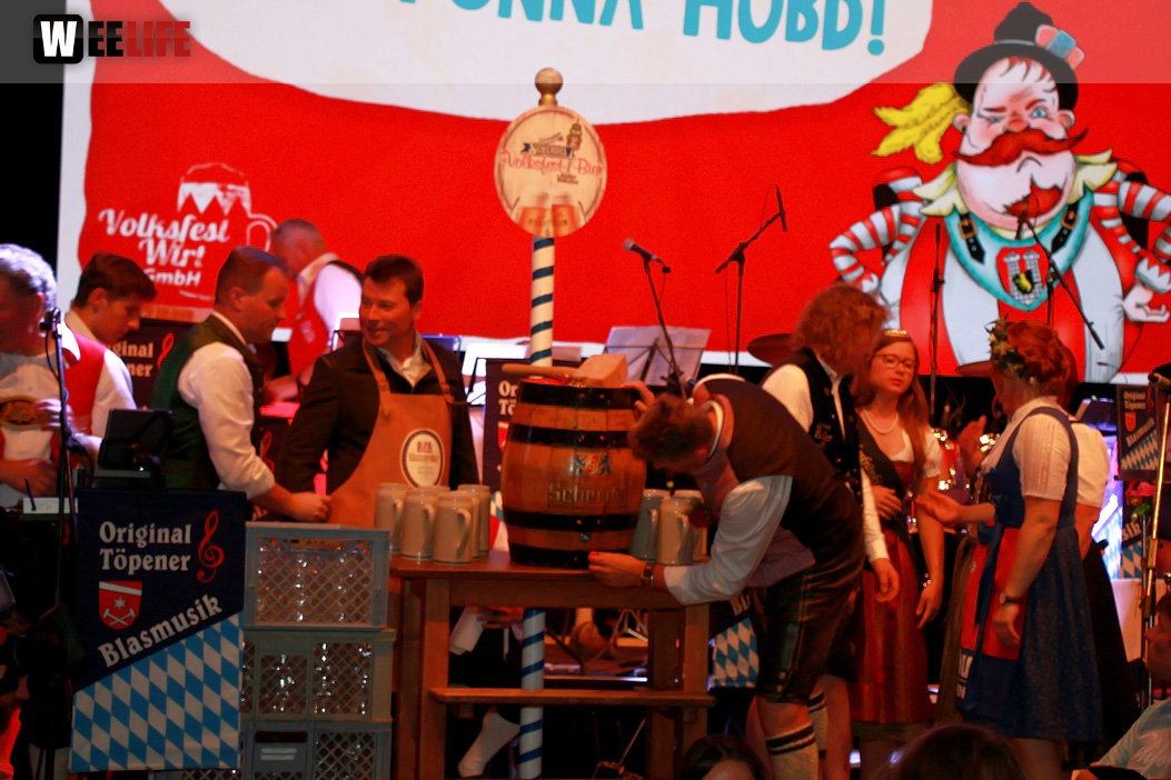 Bieranstich Hofer Volksfest 2018