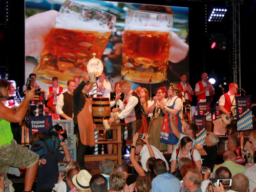 Bieranstich Hofer Volksfest 2018 – Foto 22