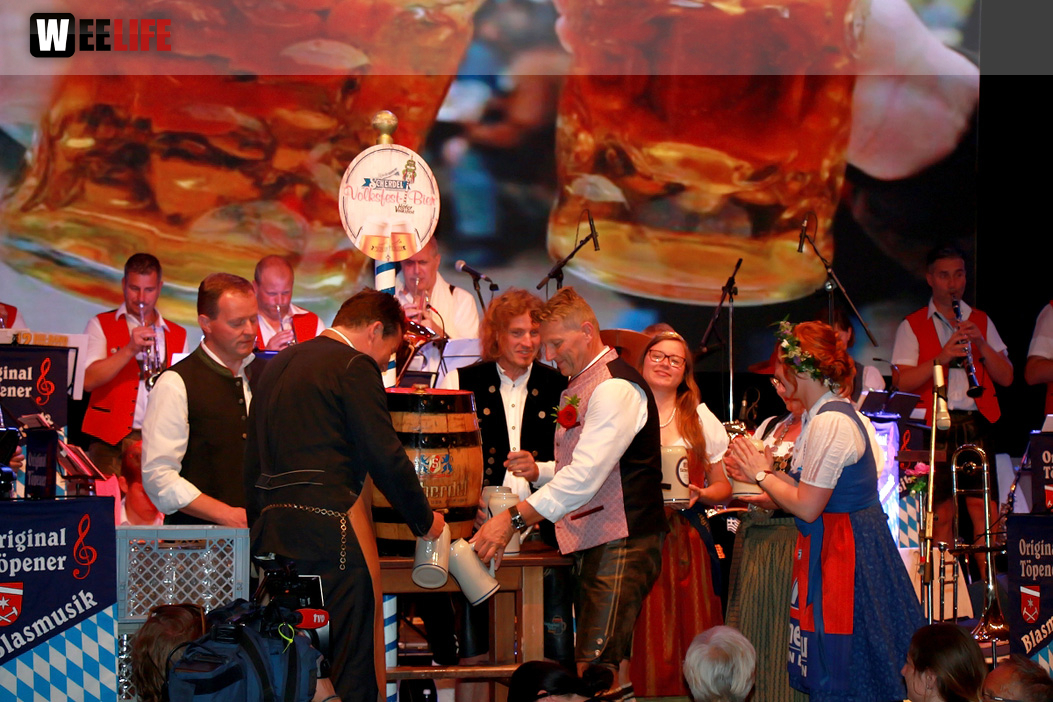 Bieranstich Hofer Volksfest 2018