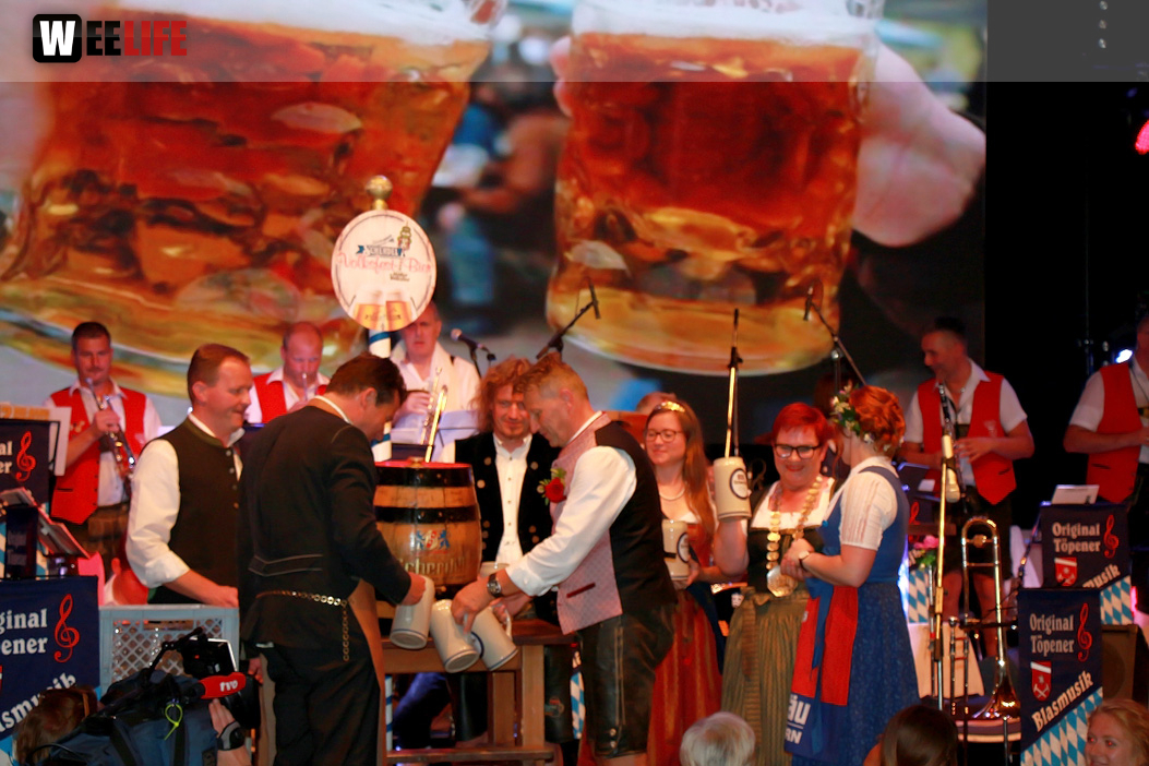 Bieranstich Hofer Volksfest 2018