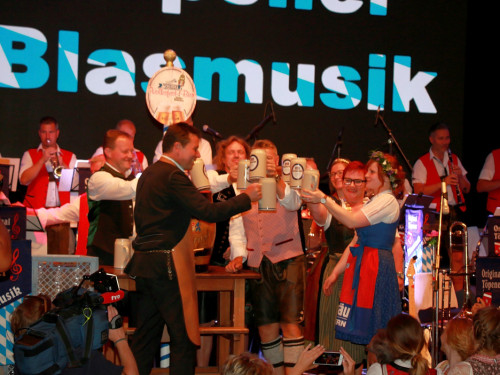 Bieranstich Hofer Volksfest 2018 – Foto 27