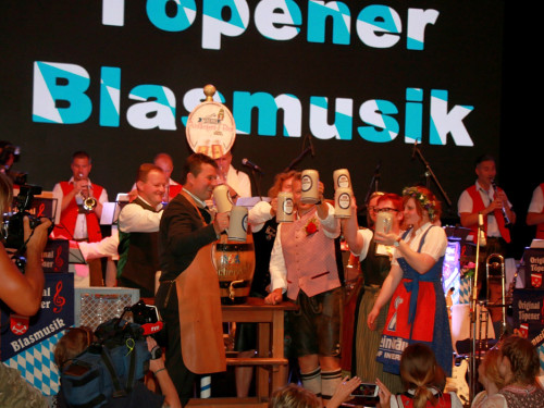 Bieranstich Hofer Volksfest 2018 – Foto 28