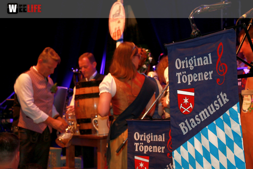 Bieranstich Hofer Volksfest 2018