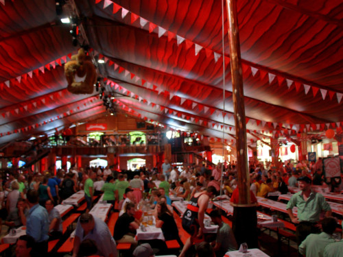 Auftakt mit der Original Töpener Blasmusik Hofer Volksfest 2018 – Foto 17