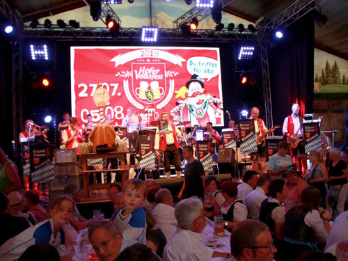Auftakt mit der Original Töpener Blasmusik Hofer Volksfest 2018 – Foto 18