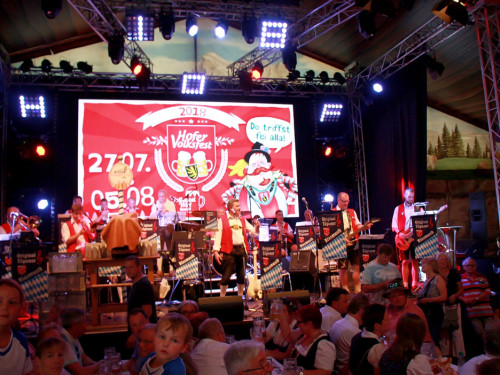 Auftakt mit der Original Töpener Blasmusik Hofer Volksfest 2018 – Foto 19
