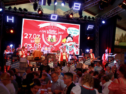 Auftakt mit der Original Töpener Blasmusik Hofer Volksfest 2018 – Foto 22