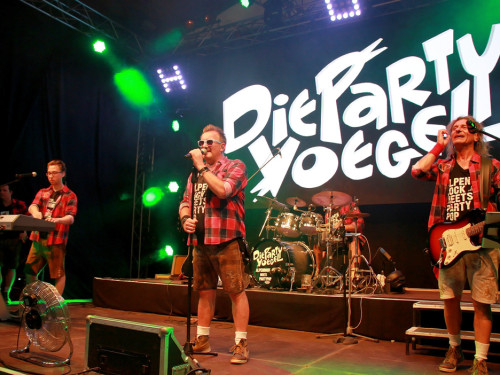 Die Partyvögel Samstag Hofer Volksfest 2018 – Foto 8