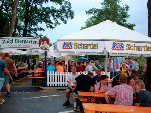 Die Partyvögel Samstag Hofer Volksfest 2018 – Foto 78