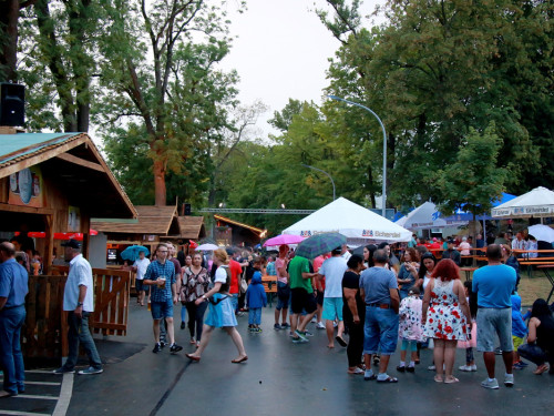 Die Partyvögel Samstag Hofer Volksfest 2018 – Foto 80