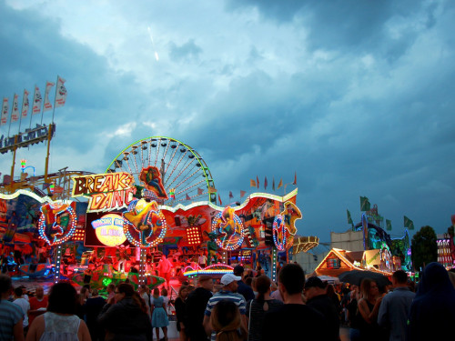 Die Partyvögel Samstag Hofer Volksfest 2018 – Foto 87