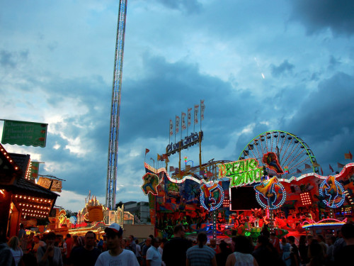 Die Partyvögel Samstag Hofer Volksfest 2018 – Foto 88