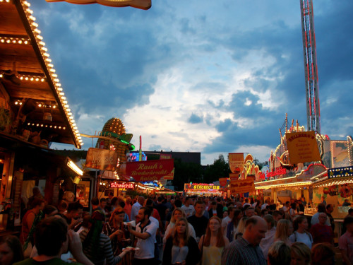 Die Partyvögel Samstag Hofer Volksfest 2018 – Foto 89