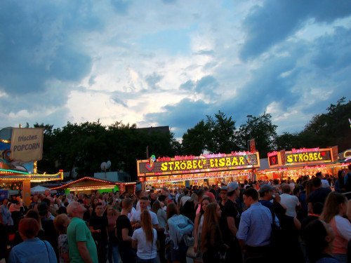 Die Partyvögel Samstag Hofer Volksfest 2018 – Foto 91