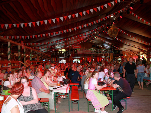 Die Dorfrocker Tag der Generationen Radio Euroherz Hofer Volksfest 2018 – Foto 19