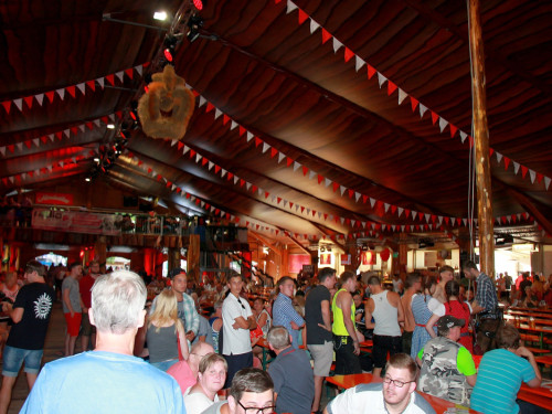 Die Dorfrocker Tag der Generationen Radio Euroherz Hofer Volksfest 2018 – Foto 23