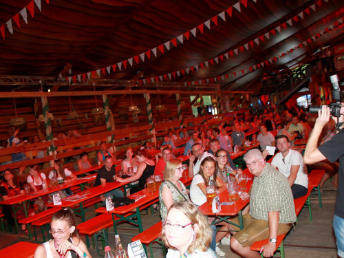 Die Dorfrocker Tag der Generationen Radio Euroherz Hofer Volksfest 2018 – Foto 24
